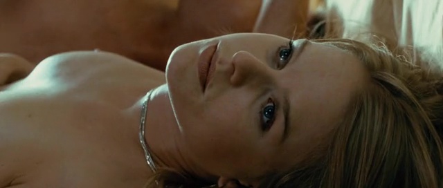 Alice Eve nude – Crossing Over (2009)